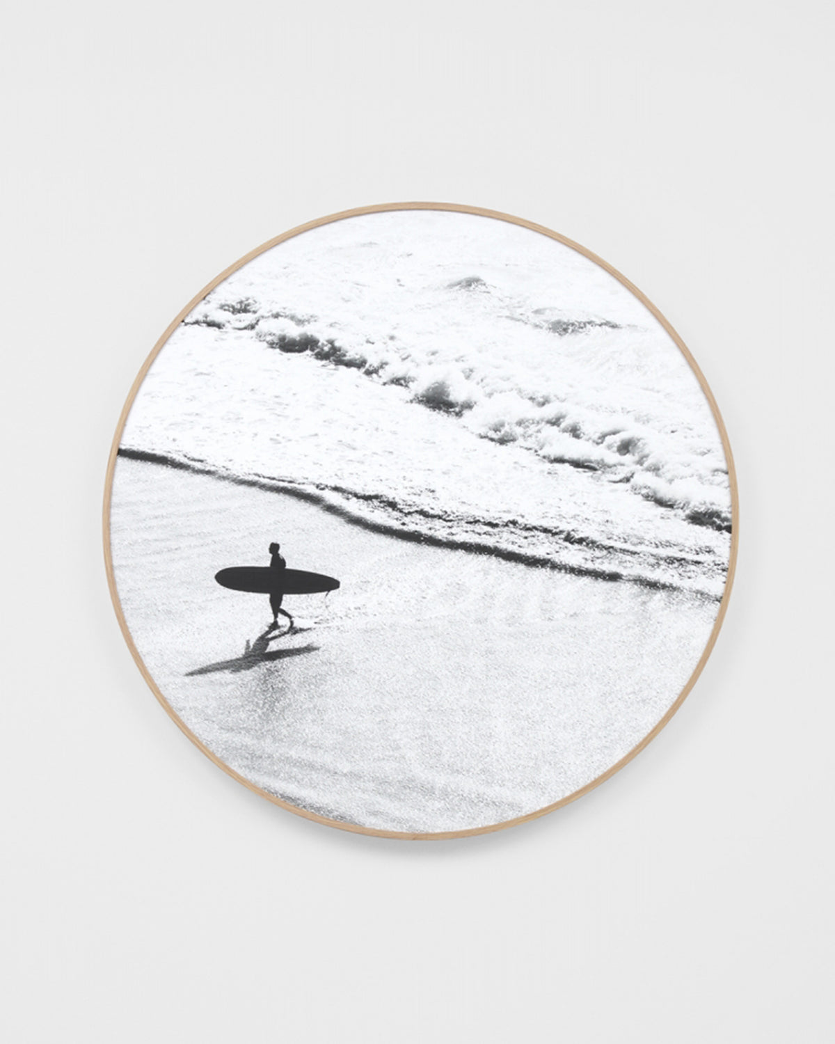 If your kids are into surfing they are going to love this coastal print in a striking circular shape.   This design is printed on premium canvas and finished with a beautiful oak-look metal frame. Cotton blend canvas, aluminium frame with light timber-look synthetic wrap, engineered wood backing.