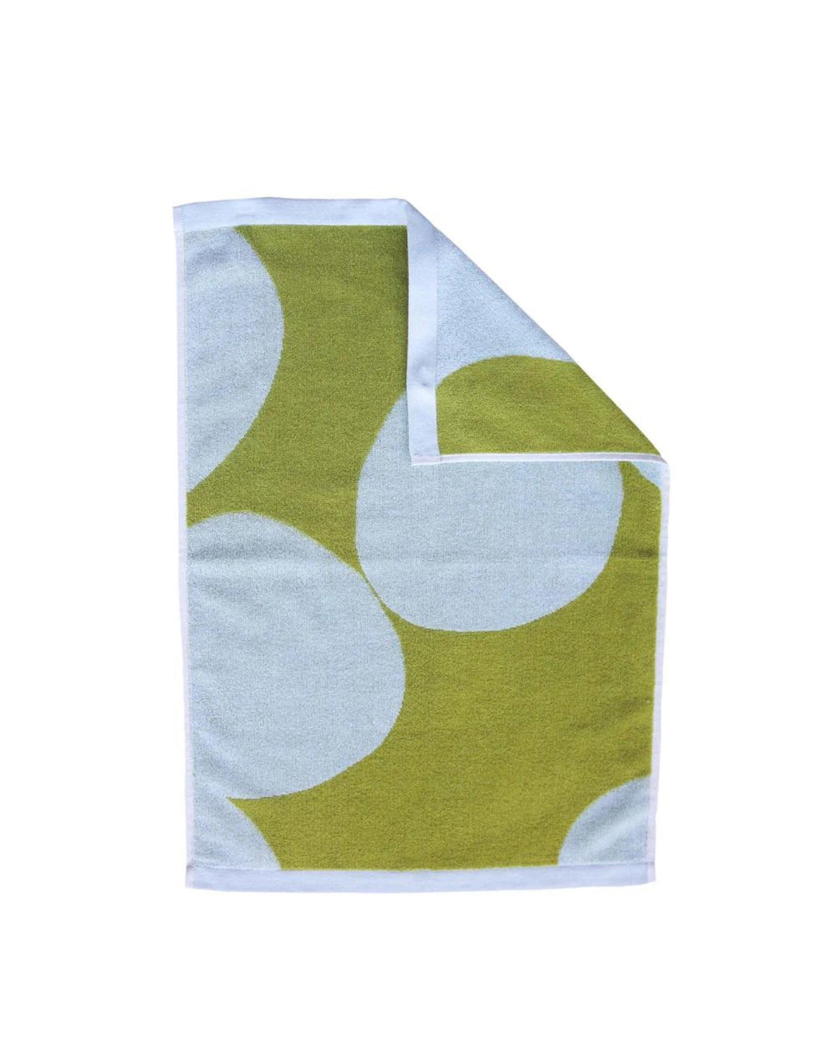 Inspired by nature's pebbles, this bold print in green and aqua tones brings the outside in, creating a soothing palette that layers effortlessly in any children's bathroom. Designed to bring luxury into the bathroom, this ultra-plush hand towel is made from 100% organic cotton and so much fun.&nbsp;