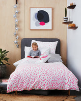 SCOOP UPHOLSTERED BED