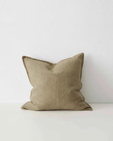 The Como Square Linen Cushion (Clay)  is made from the highest quality European linen which is stonewashed to create a luxuriously soft vintage feel. In a range of wonderful colours, there is sure to be a cushion to suit bedrooms or lounges. 