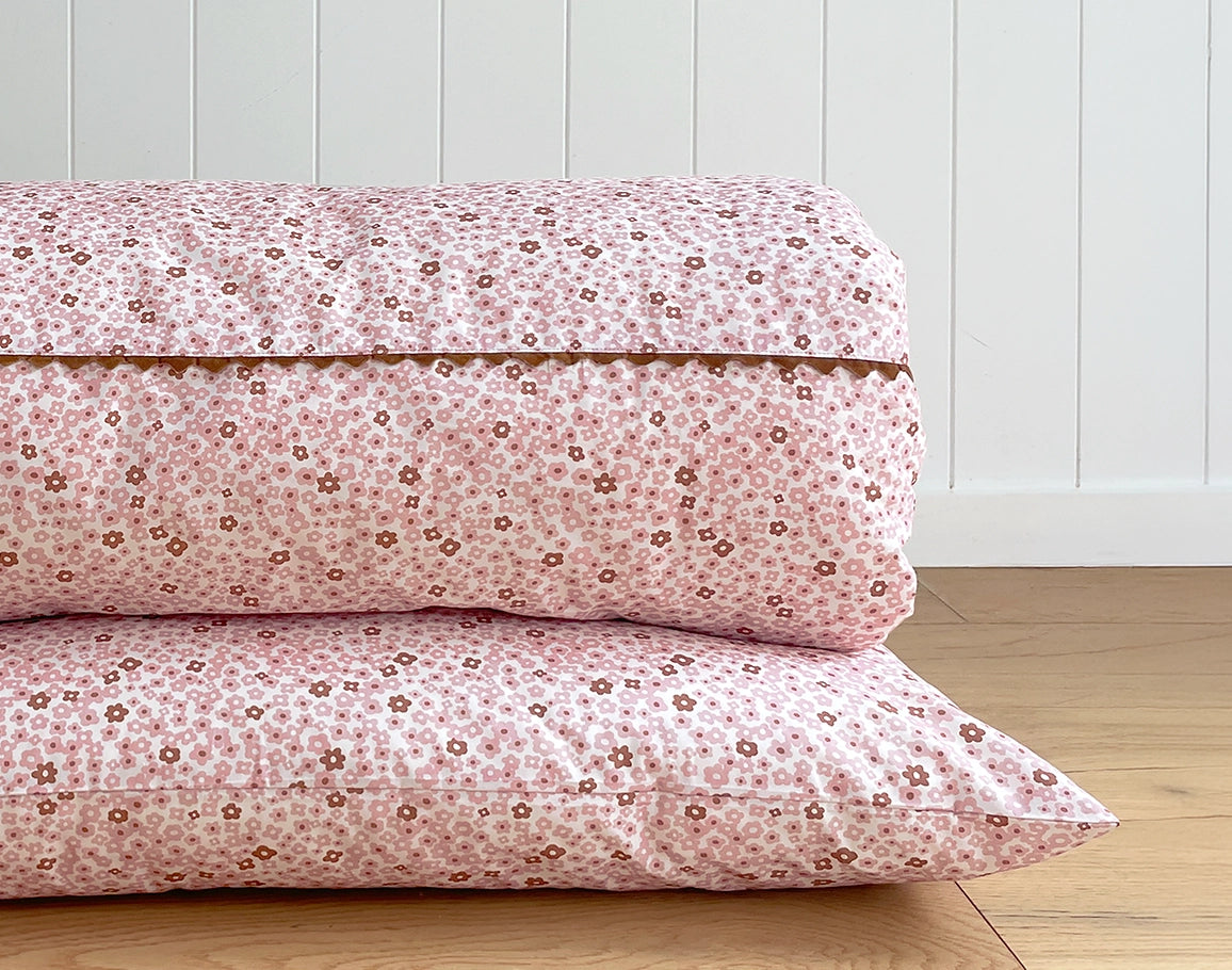 Daisy Meadow Fabric Sample