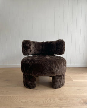HARE CHAIR