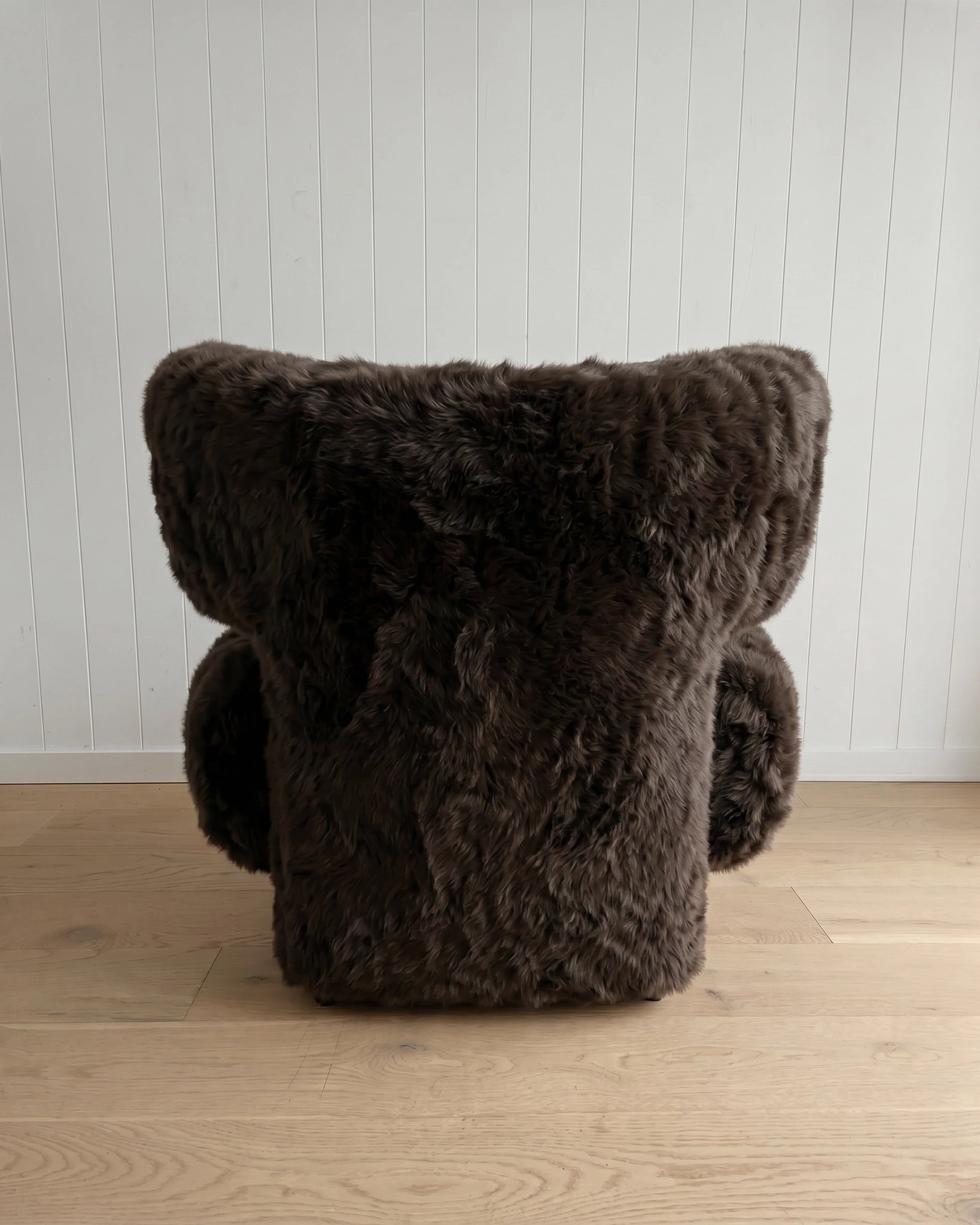 HARE CHAIR