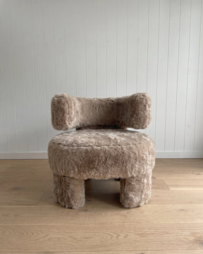 HARE CHAIR