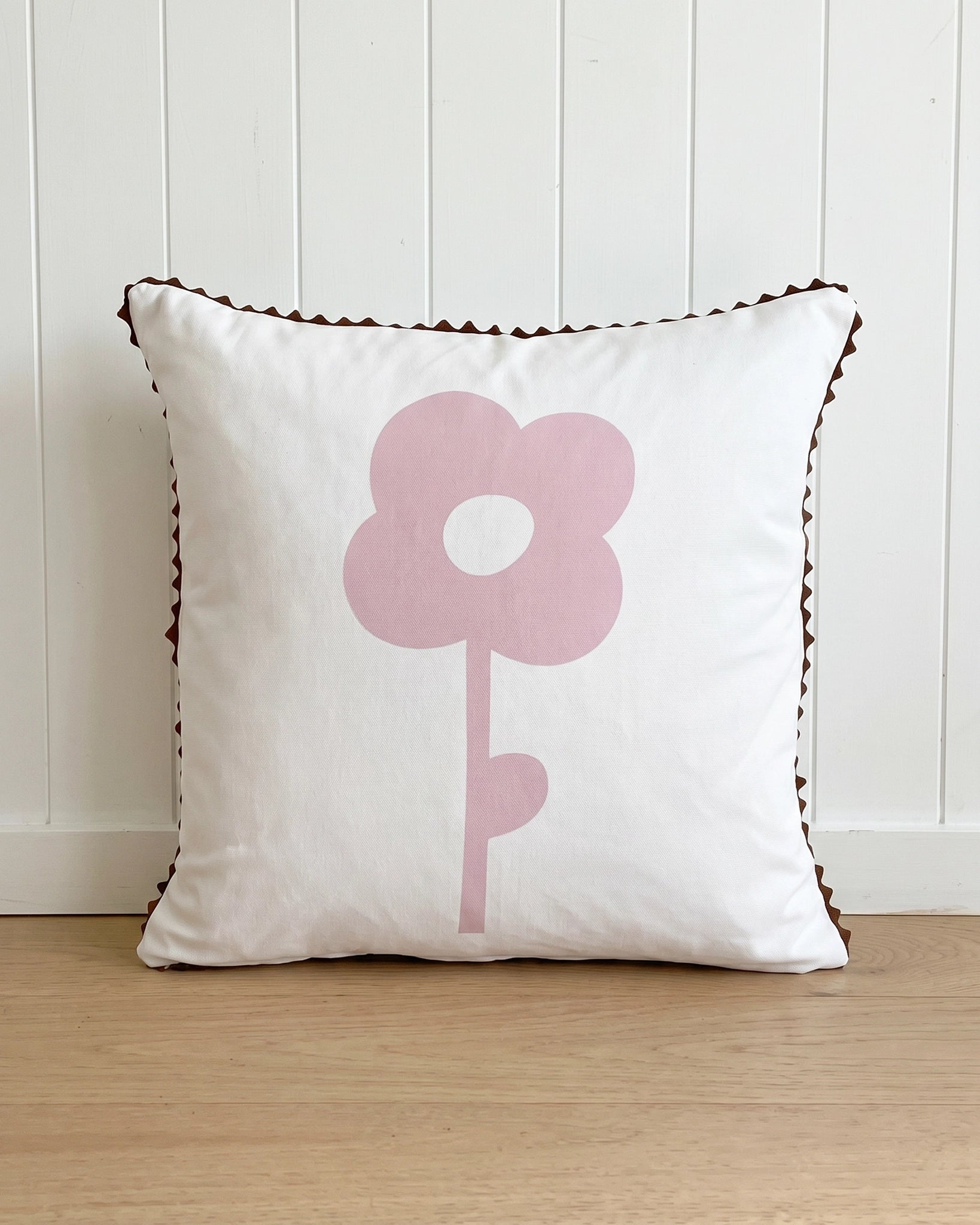 DAISY STEM CUSHION