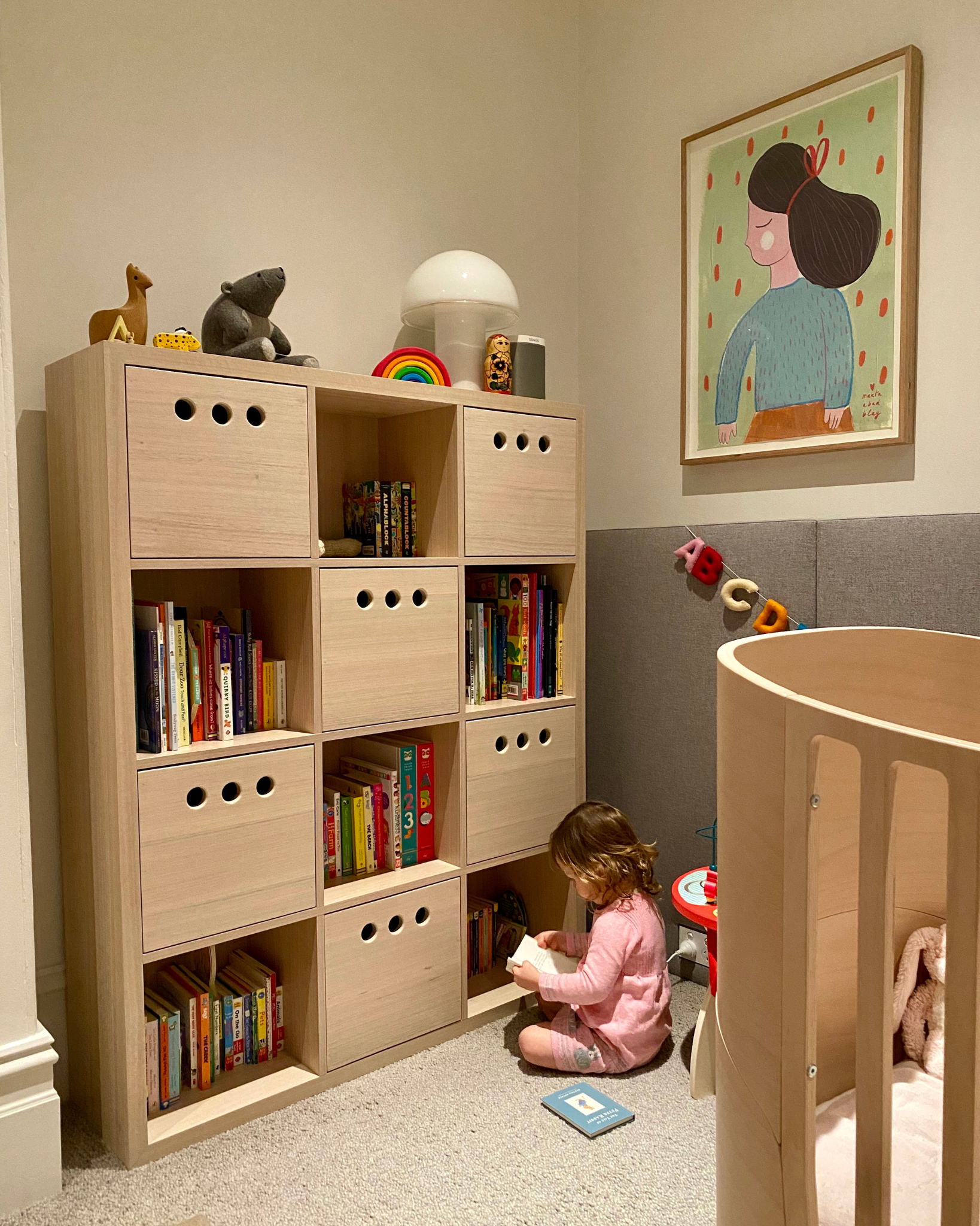 CUSTOM BOOKCASES