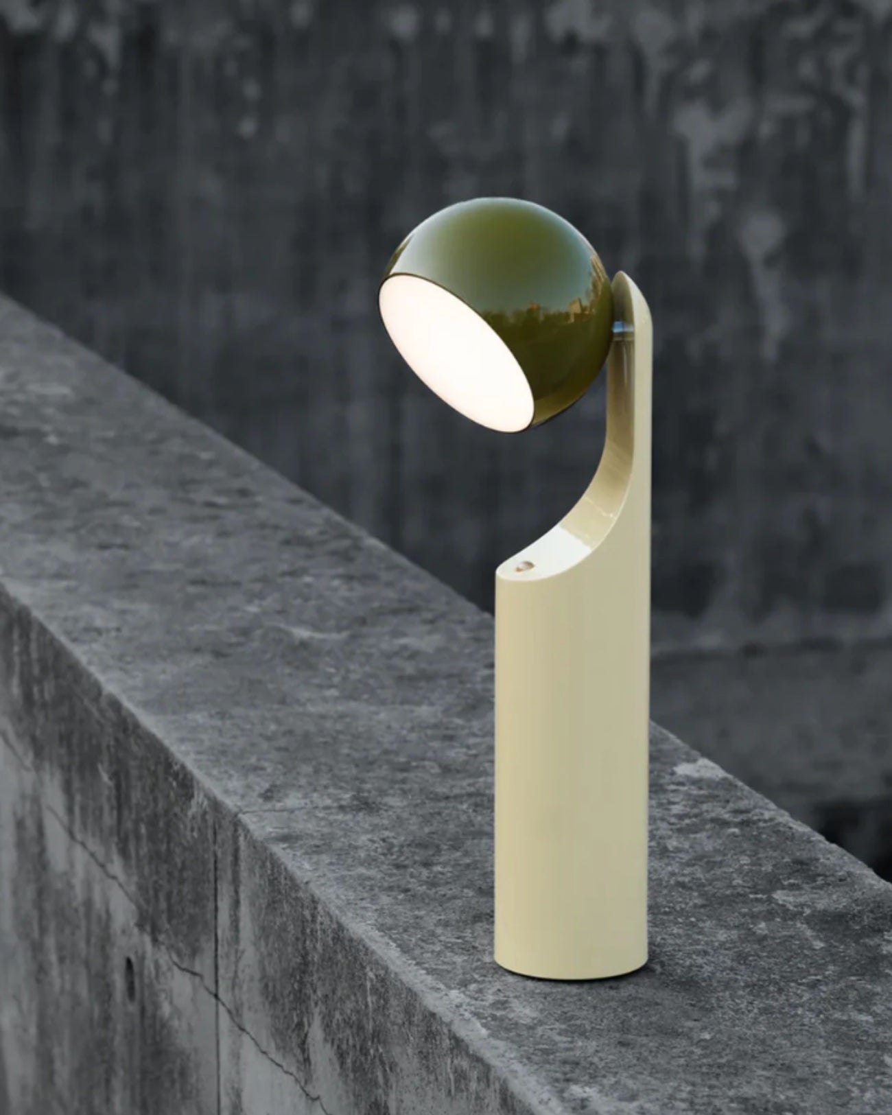 MONO PORTABLE READING LAMP