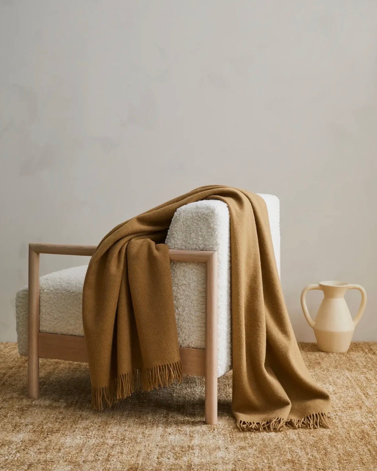 NEVIS WOOLLEN THROW