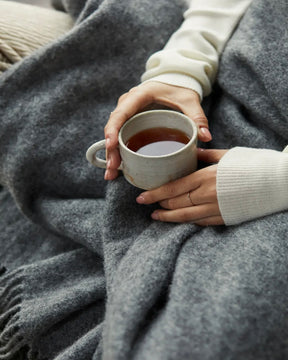 NEVIS WOOLLEN THROW