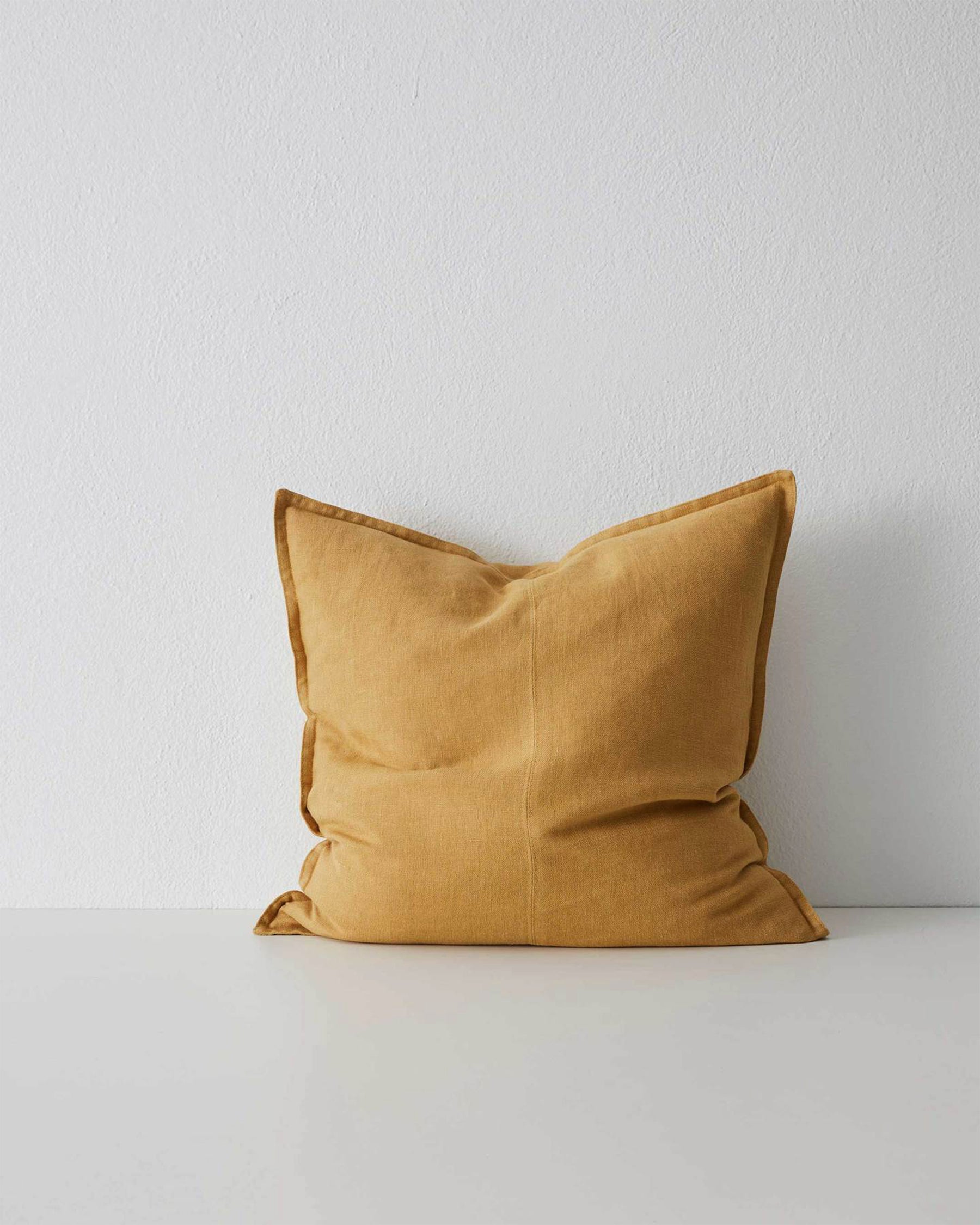 COMO LINEN CUSHION SQUARE