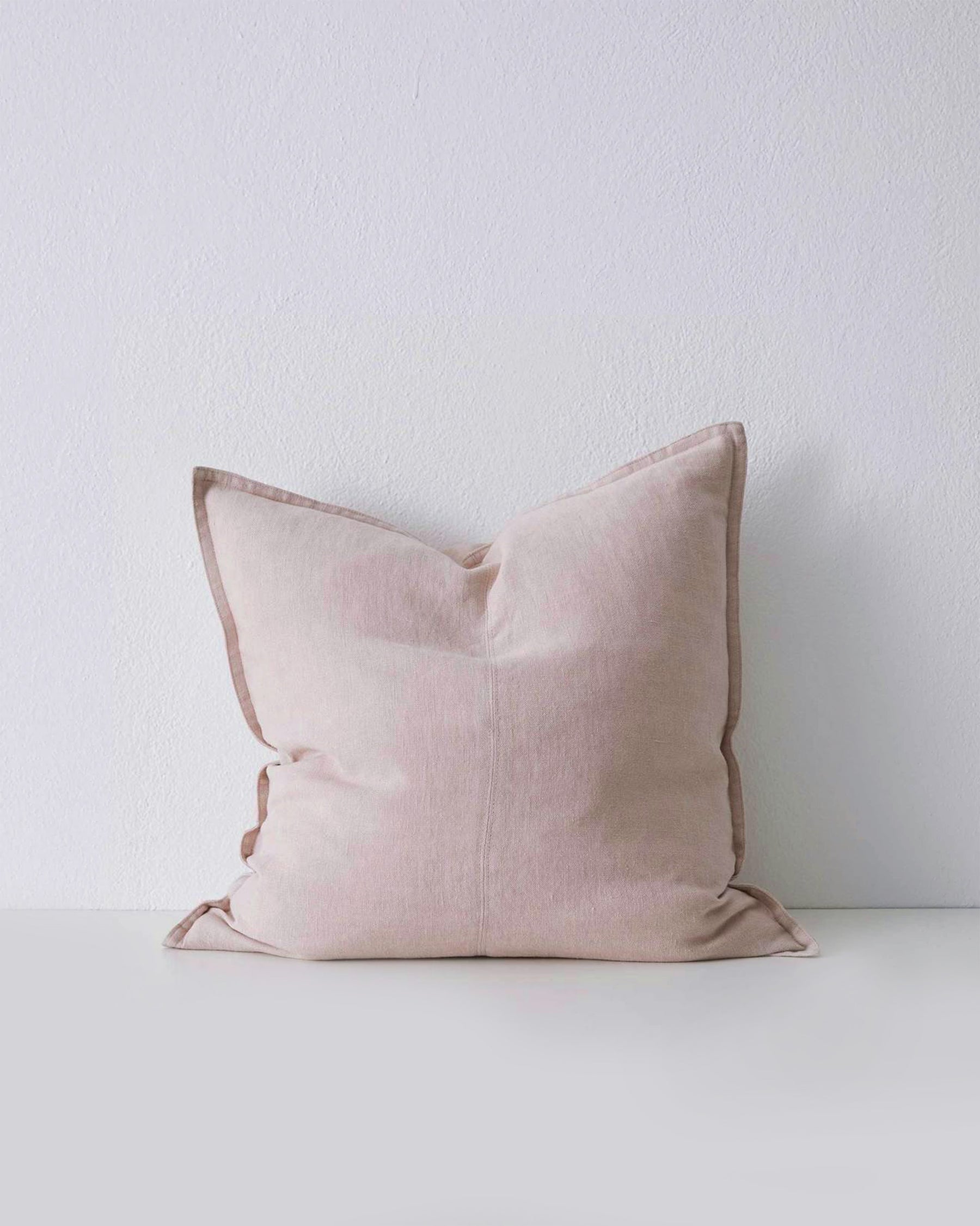 COMO LINEN CUSHION SQUARE